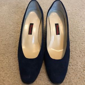 Women's Round Toe Low Platform High Heel Pumps